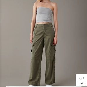 american eagle super stretchy and baggy cargos
